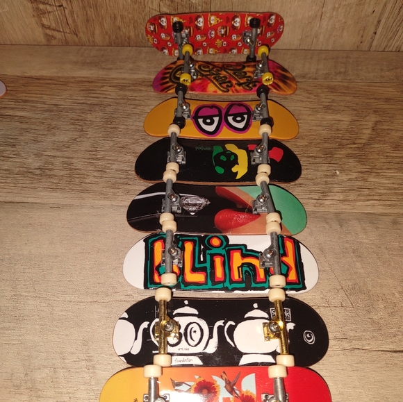 Vintage and New Tech Deck Lot - Picture 7 of 15